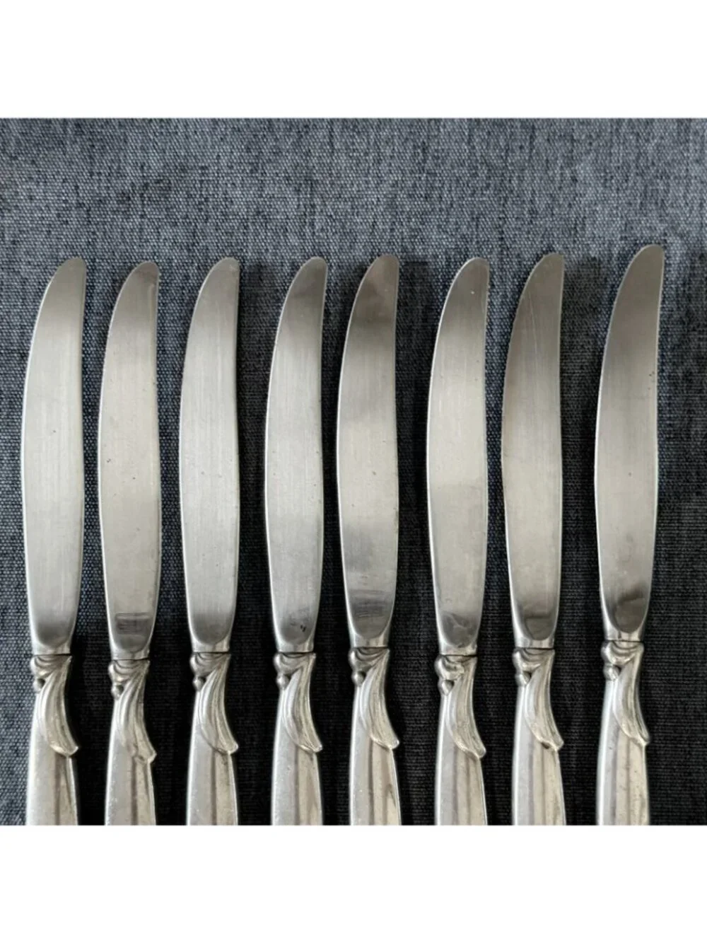 8 International Silver 1847 Rogers Bros FLAIR Silverplate Dinner Knives 1956